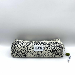 POUCH-K-black&white